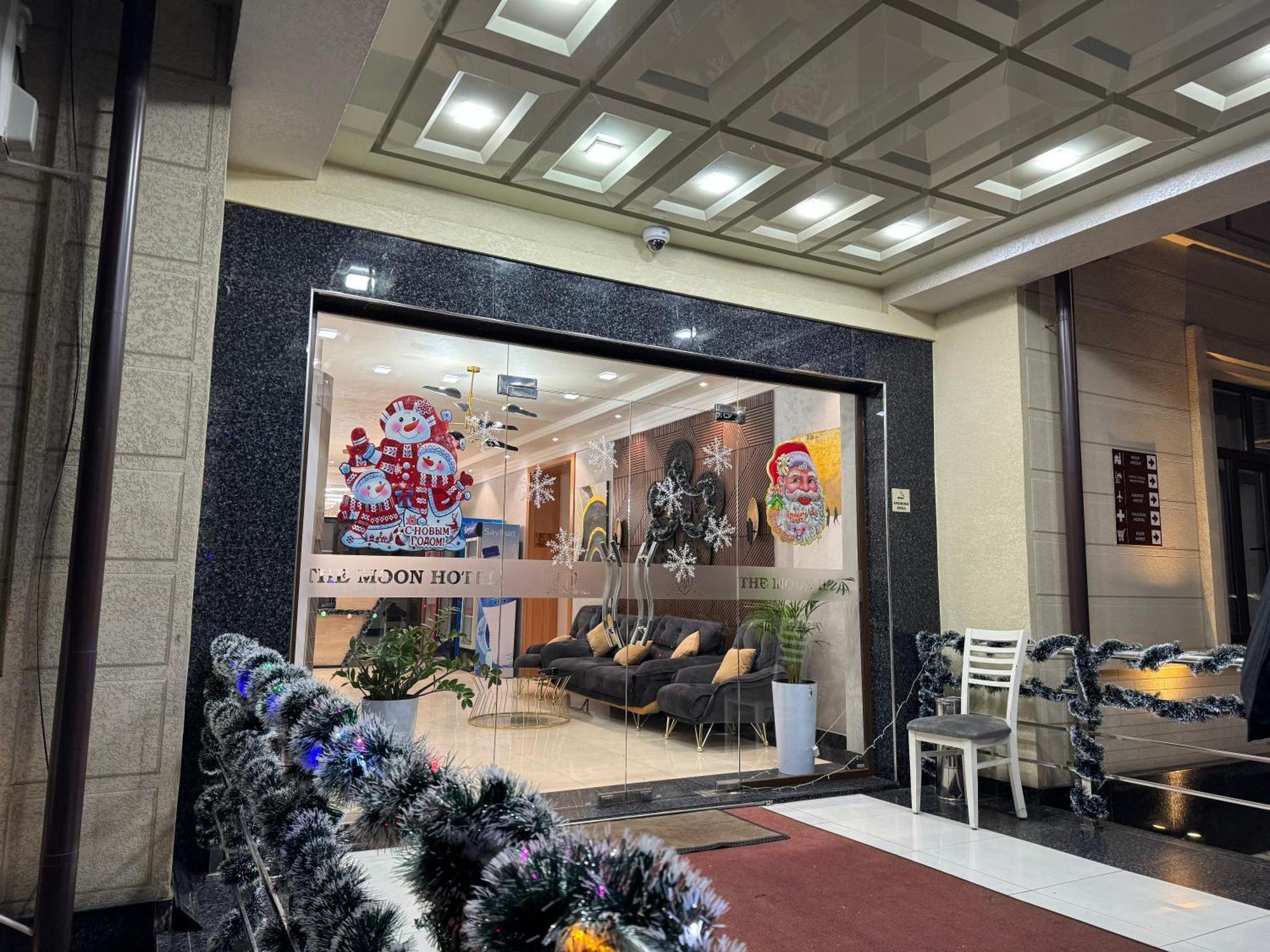 The Moon Tashkent Hotel Exterior photo